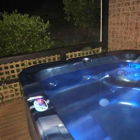 Blue Mountains Charm With Spa! Wentworth Falls Exterior photo