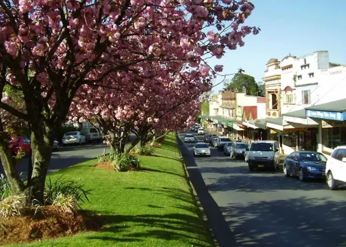 Blue Mountains Charm With Spa!